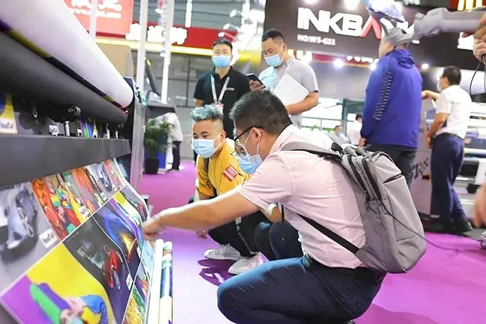 漢拓UV打印機(jī)卷材打樣